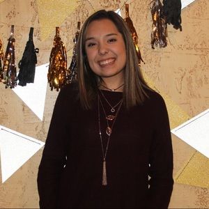 Meet your Posher, Tori